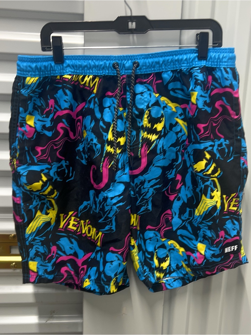 Neff x Marvel Venom Board Shorts Men's Size XL Swim Trunks Graphics Blue
